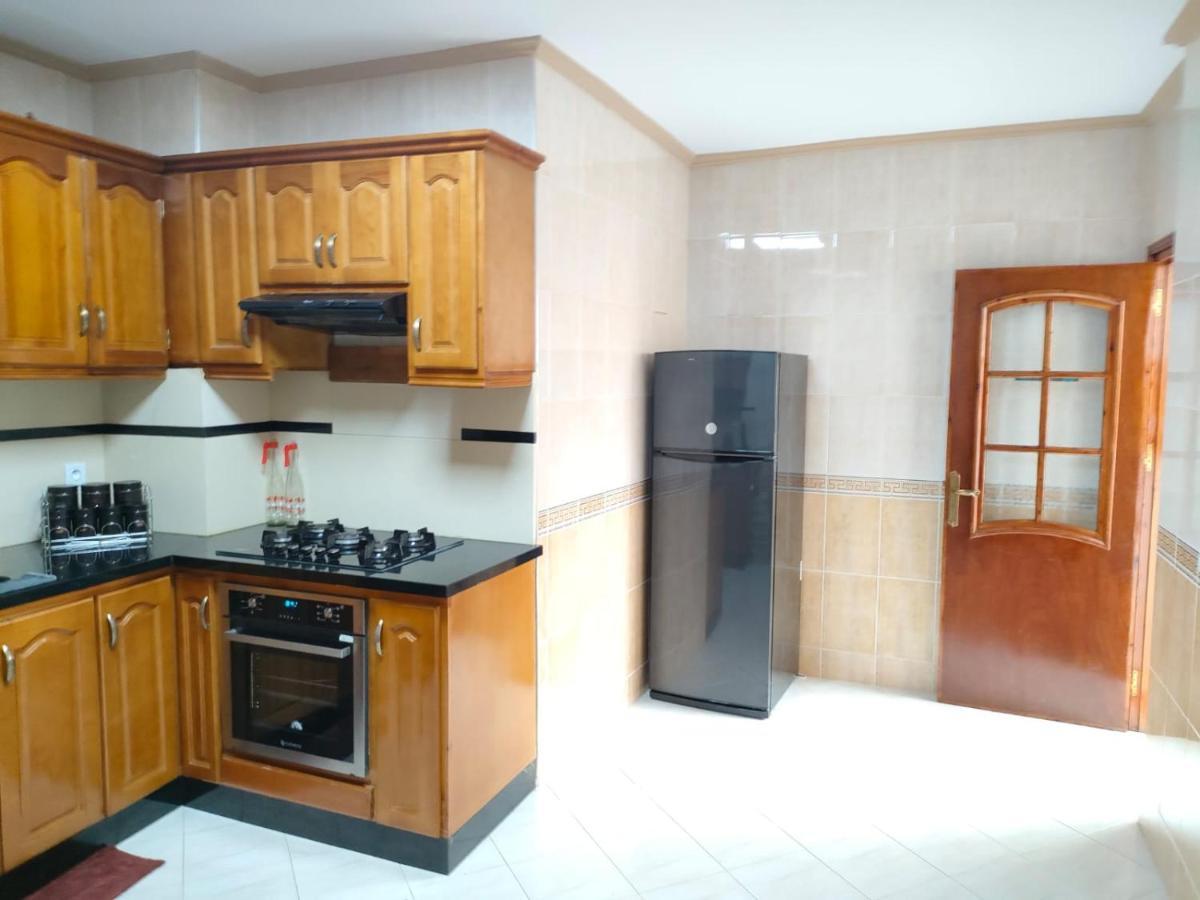 Joli Appart Climatise Pour Un Sejour Formidable Pour Les Familles Tanger Ngoại thất bức ảnh